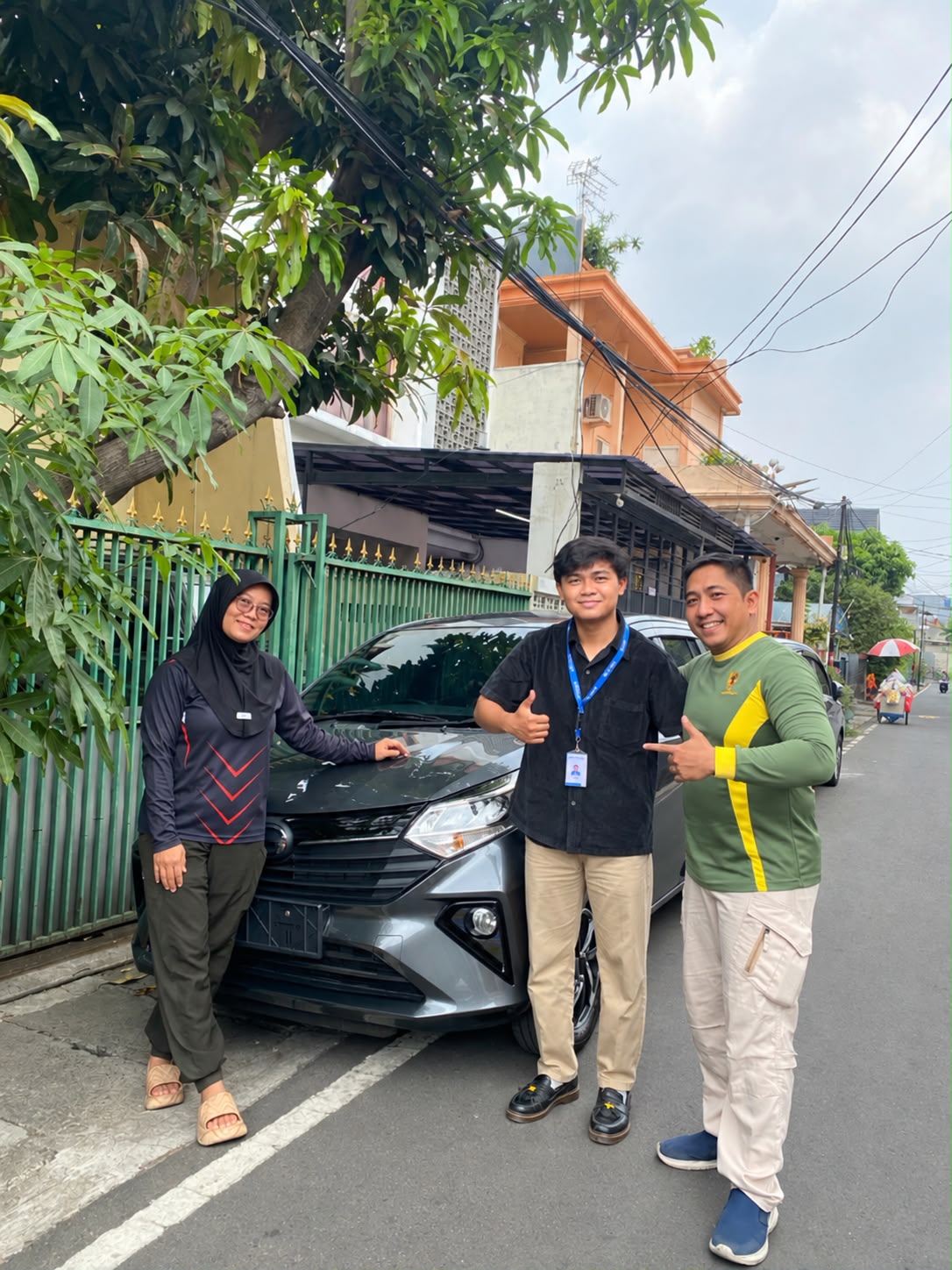 Penyerahan Unit Daihatsu Sigra Putih